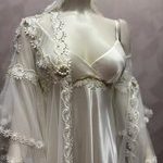 Vintage Witte Bruids Nachtjapon | Elegante Lange Nachtjurk met Kant & Tule – Bohemian Retro Stijln 2-delige Set - Image 5