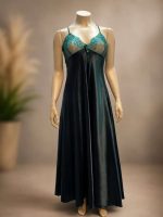 Premium Satijnen Negligé Dames – Lange Nachtjurk met Tule, Geborduurd Borstdesign & Open Rug - Image 6