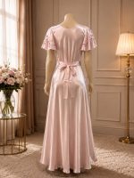 Luxe Satijnen Nachthemd Dames – Lange Nachtjapon met Korte Mouwen – Zacht en Comfortabel - Image 5